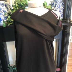 Six / Fifty athletic top